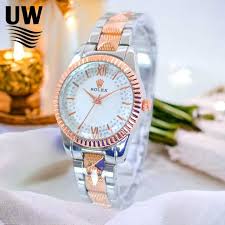 Girls watch